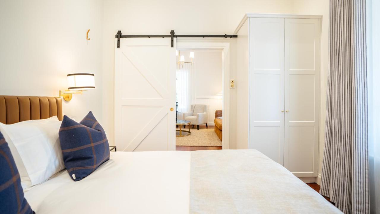 Ampersand Estates * Pemberton